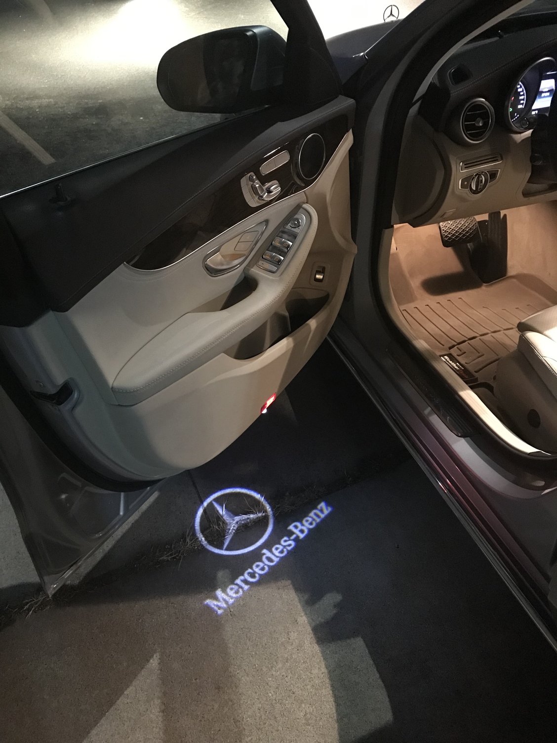 2x Mercedes-Benz DOOR LIGHT (PLUG&PLAY)